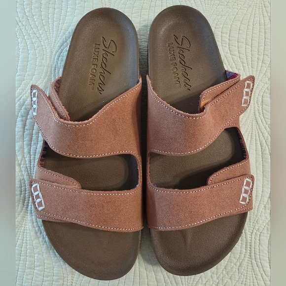 NIB Skechers Ladies Suede Adjustable Double-Strap Sandals In Coral - Picture 3 of 7